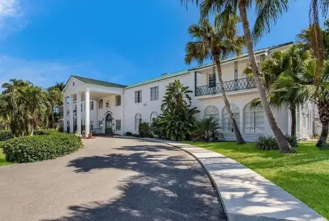 Restored Hotel in Clewiston, Florida