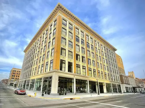 Historic Warrior Hotel Retail Space