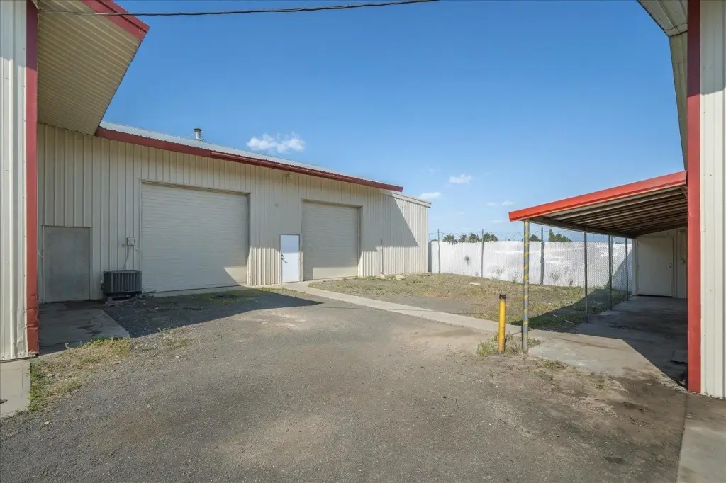Picture 19