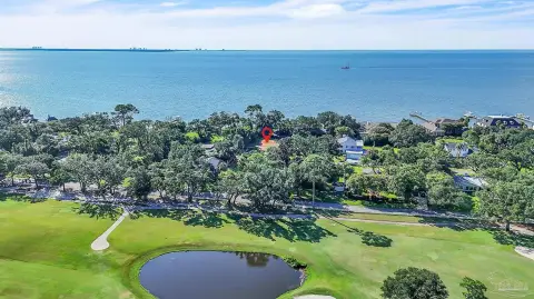 Waterfront Homesite in Harbourview
