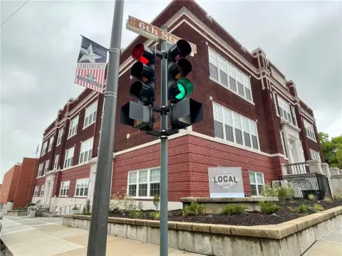 Mix-Use Leavenworth Apartment Opportunity