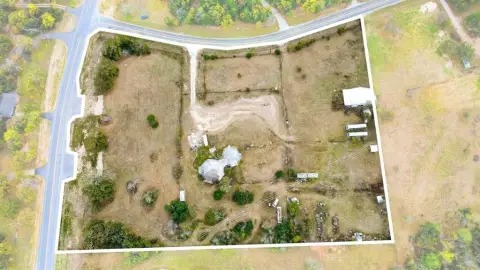 Unrestricted Corner Lot Near Texas A&M