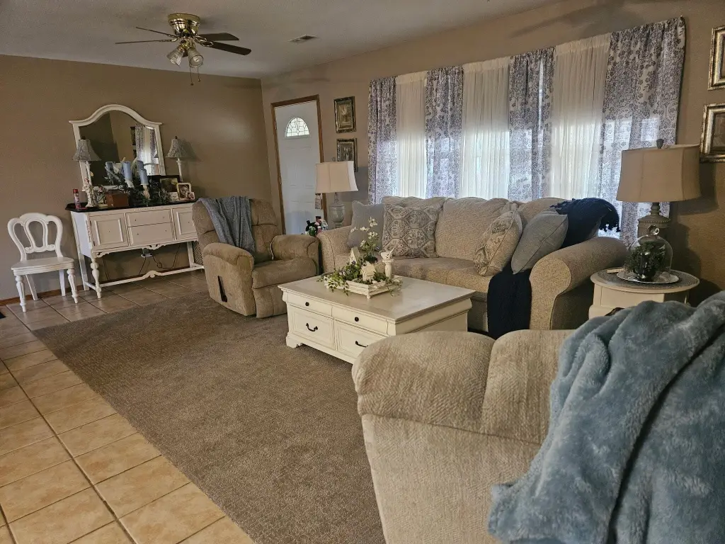 Picture 3