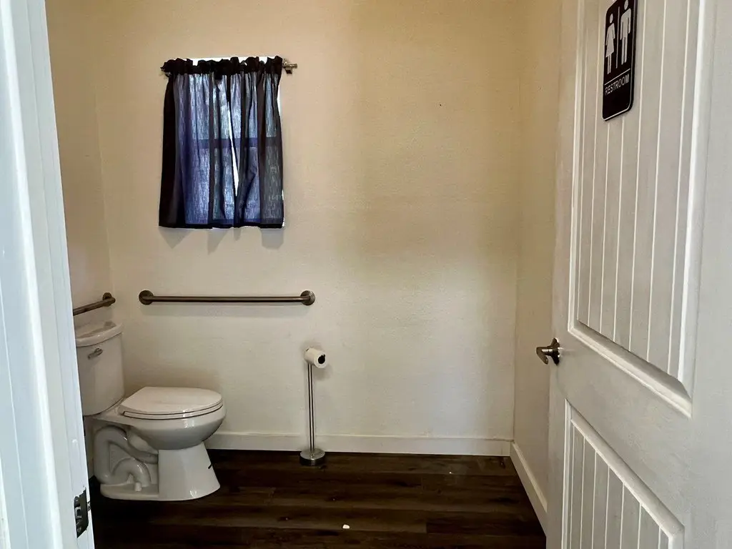 Picture 4