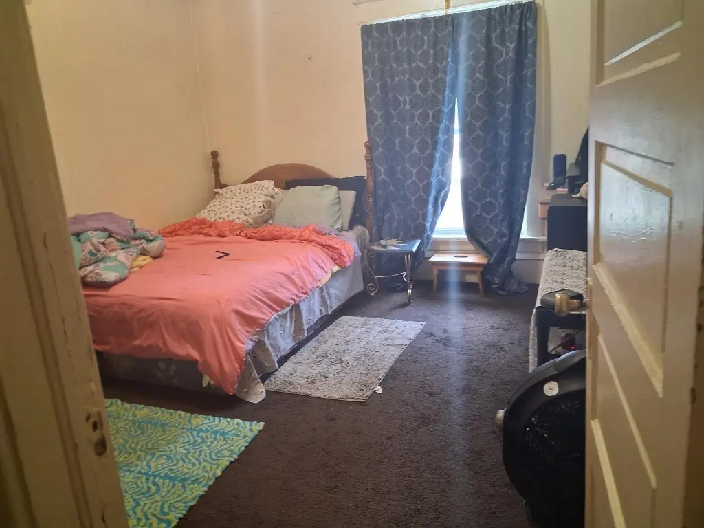 Picture 6
