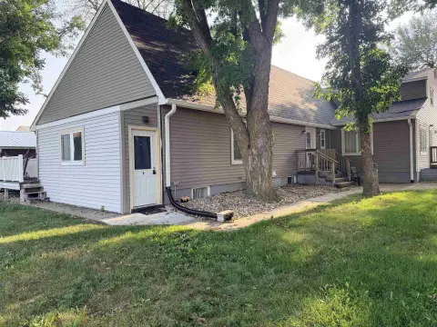 17-Unit Apartment Building