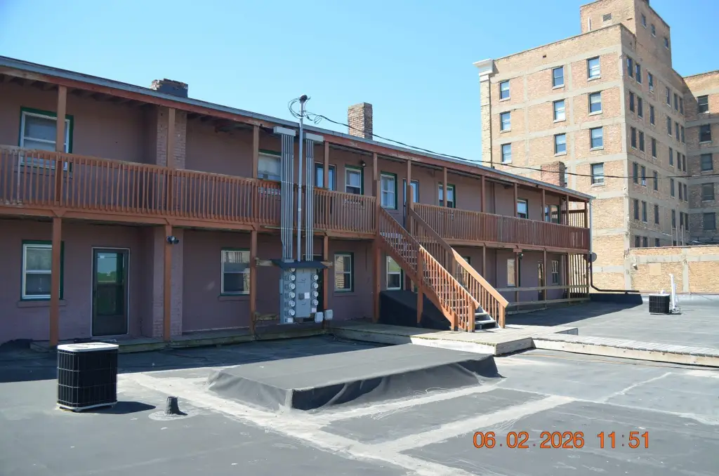 Picture 4