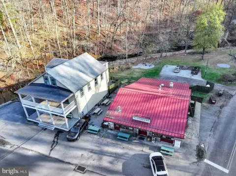 Landenberg Store: Community Hub For Sale