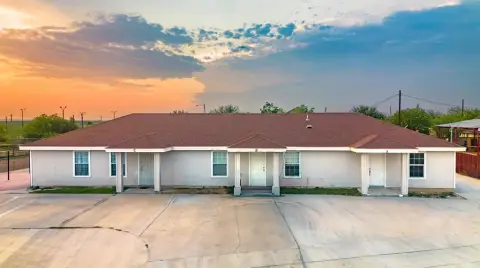 Eagle Pass Triplex on Corner