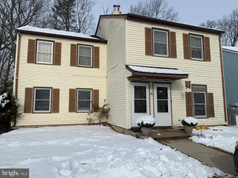 Spacious Duplex in Sicklerville, NJ