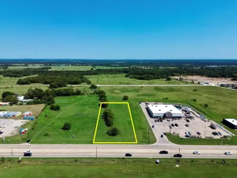 Commercial Land in Growing Area