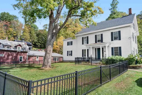 Stowe Commercial Property For Sale