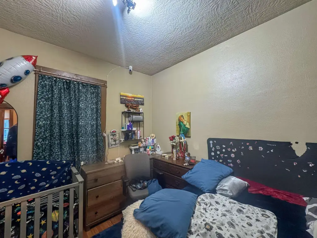 Picture 7