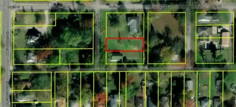 Residential Lot in Benton, IL