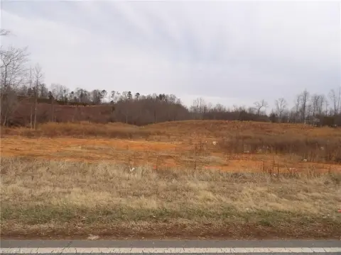 Elkin, NC Rolling Acreage