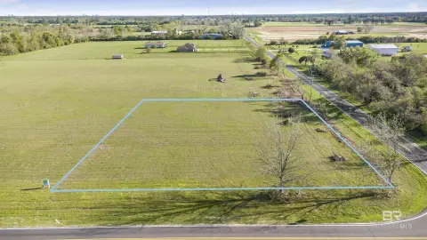 Spacious Lot in Foley, AL