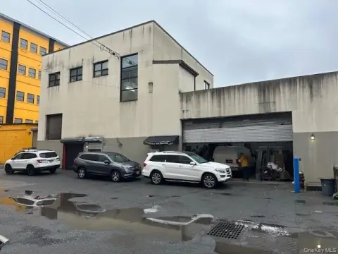 Versatile Industrial Building in Yonkers