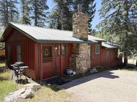 Corner-Lot Quadplex