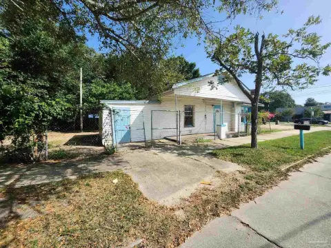 Pensacola Corner Lot Development Opportunity