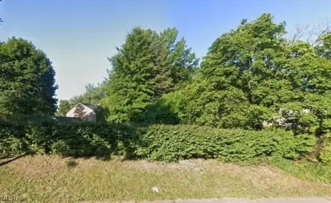 Residential Land in Cleveland, OH