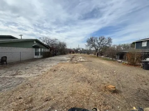 Residential Lot in Eagle Pass
