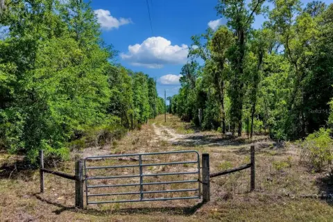 Wooded Recreation Land with Flexible Access