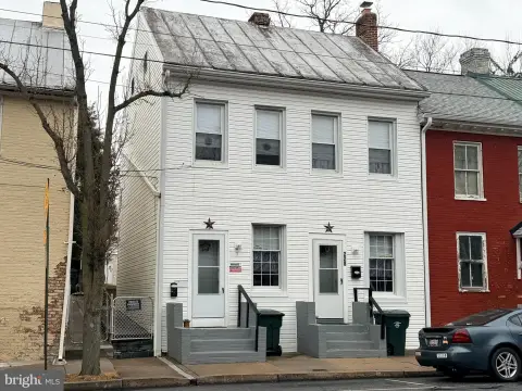 HAGERSTOWN Duplex: Investment Opportunity