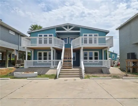 4-Unit Quadplex with Decks