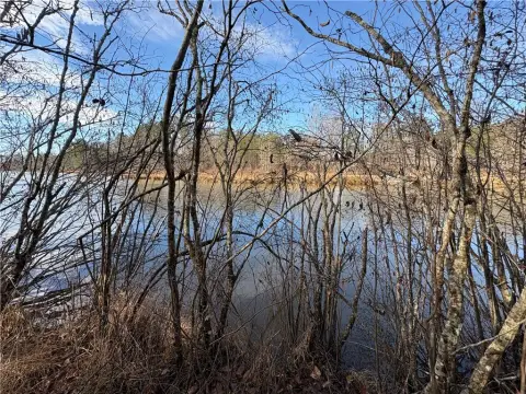 Lakefront Homesite in Fiddler's Cove