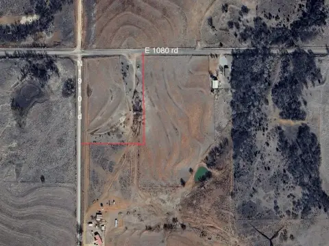 Elk City Acreage with Utilities