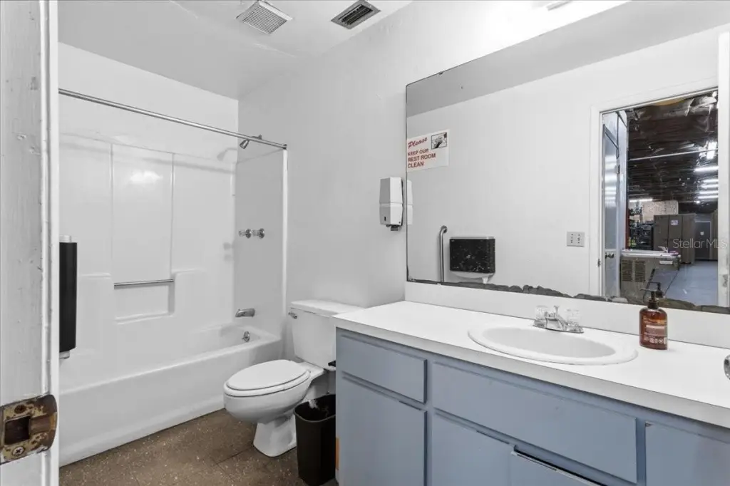 Picture 16