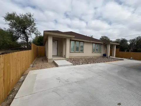 Eagle Pass Duplex For Sale