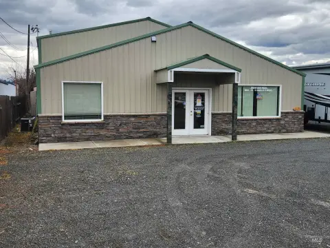 Industrial Mixed-Use Property