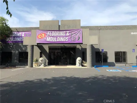 La Puente Industrial Warehouse with Yard