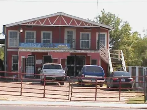 Eagle Pass Commercial Building For Sale