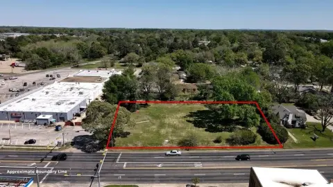 Commercial Lot in Athens, TX