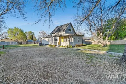 Caldwell Investment Opportunity Near College