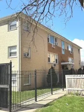 Chicago Multifamily Building For Sale