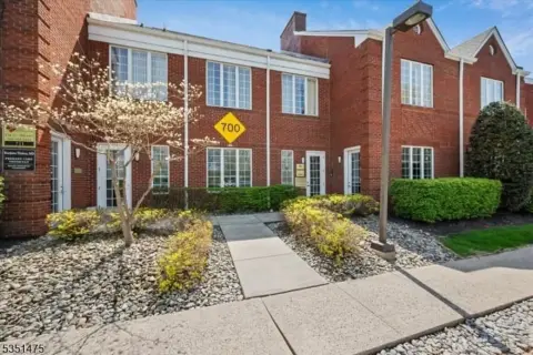 Medical Condo Suite in Hillsborough