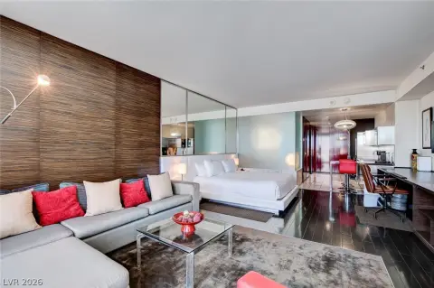 Las Vegas High-Rise Condo-Hotel