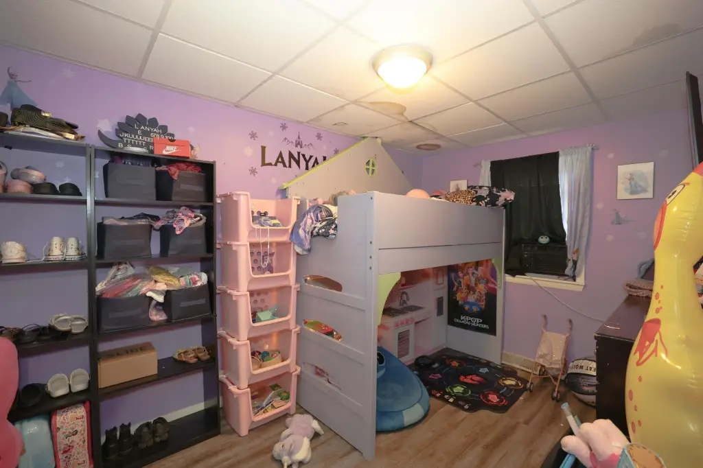 Picture 33