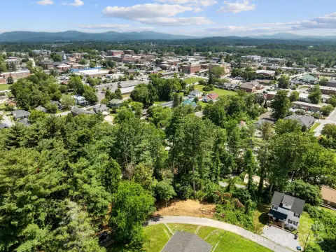 Hendersonville Land with Sweeping Views