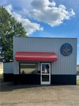 Turnkey Restaurant Opportunity in Canton