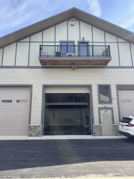 Luxury Garage Living in Naperville