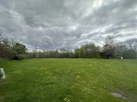 Spacious Lot in Prospect Heights