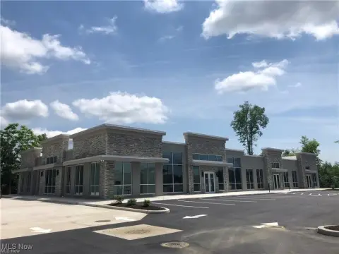 Modern Office/Medical Building in Solon