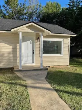 Updated Duplex on Large Lot