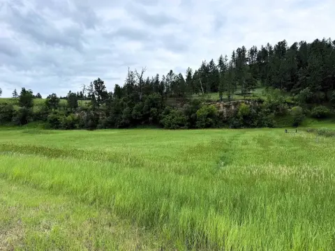 Wyoming Land with Equestrian Amenities