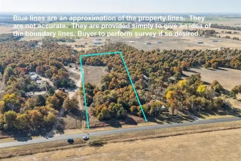 Spacious Acreage in Crescent, OK