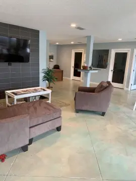 Neptune Beach Office Space Available